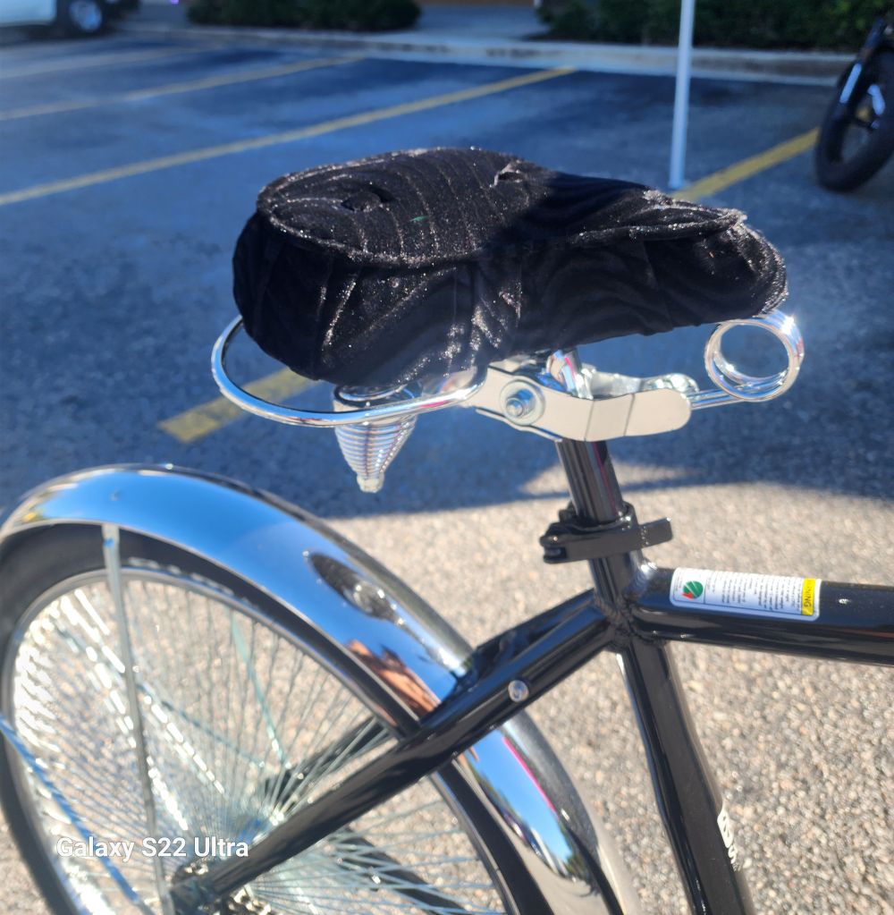 Boardwalk Black W/ Chrome Fenders and 144 Spoke Wheels - Image 5