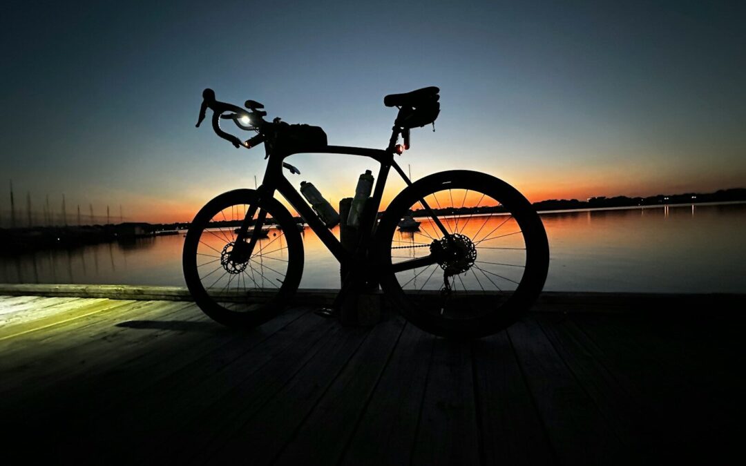 Illuminate Your Ride: A Comprehensive Guide to Bicycle Lights for Night Riders and Commuters