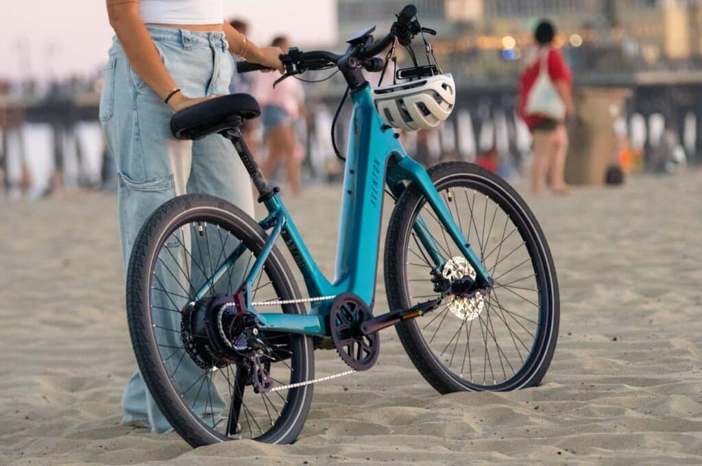 Aventon *Pace 5 REC Step-Through Ebike	Large / Lagoon